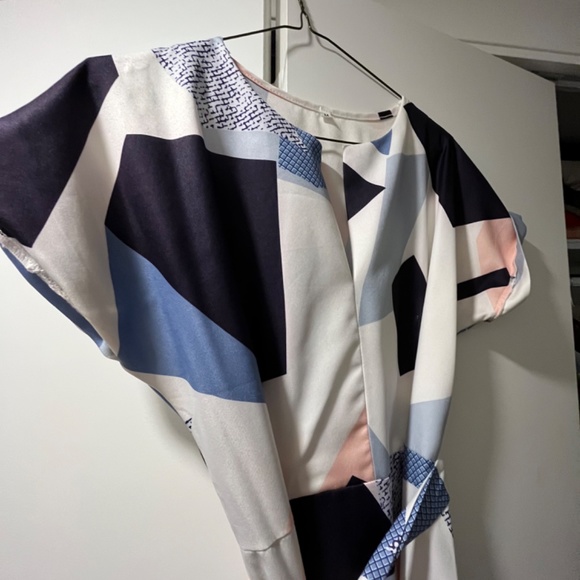 Work dress - Size Medium - Picture 4 of 5
